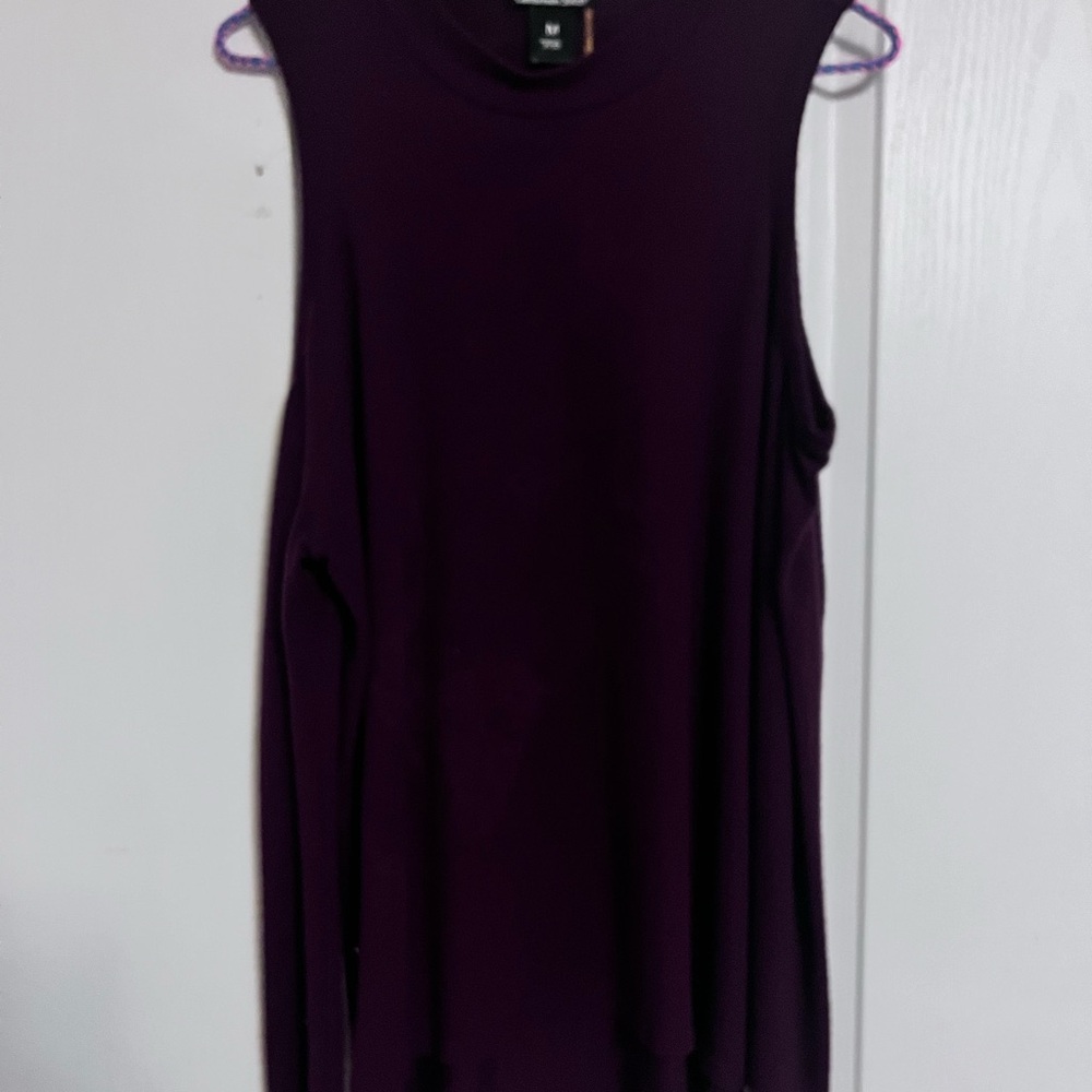 Elegant Burgundy Cold Shoulder Sweater